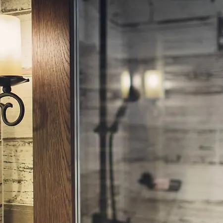 Main Street Apartman *