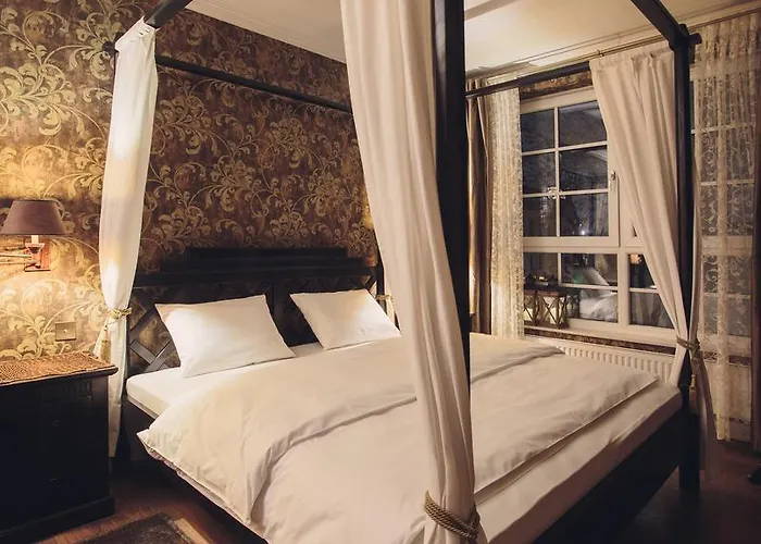 Apartment Main Street