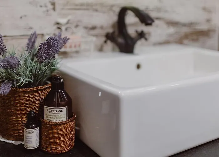 Apartment Main Street *